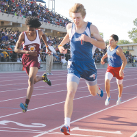 Parkview’s Joel Smith Wins Gold in 800 Meters